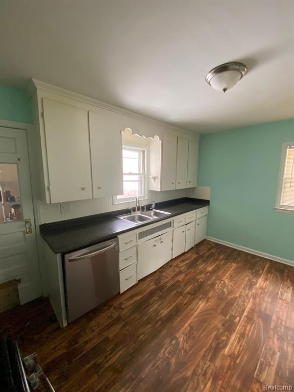 21128 Evergreen Road Southfield, MI 48075 - Photo 7 of 32