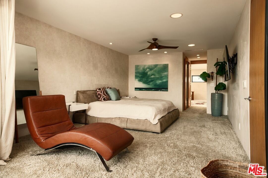 4616 Roma Court Marina del Rey, CA 90292 - Photo 11 of 29 Gallery Image 11