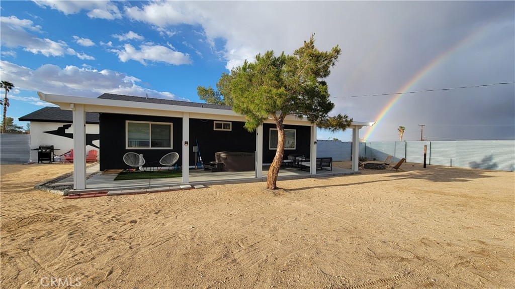 63543 Jadeite Street Joshua Tree, CA 92252 - Photo 2 of 38