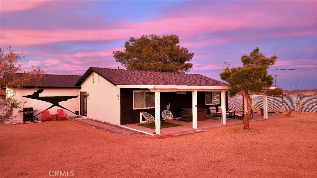 63543 Jadeite Street Joshua Tree, CA 92252 - Photo 3 of 38