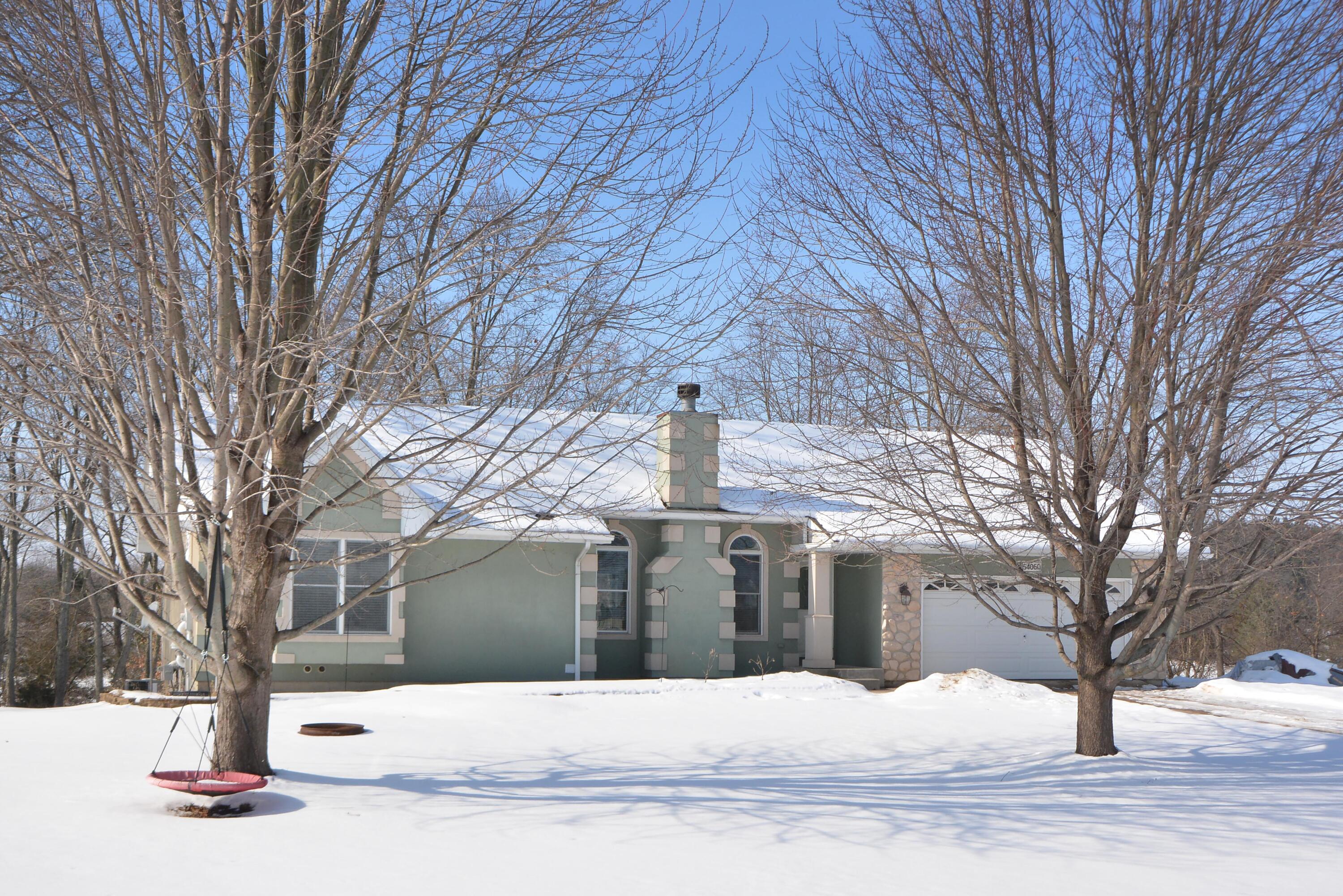 54060 Ridgeview Circle Paw Paw, MI 49079 - Photo 2 of 51 54060Ridgeview2_01