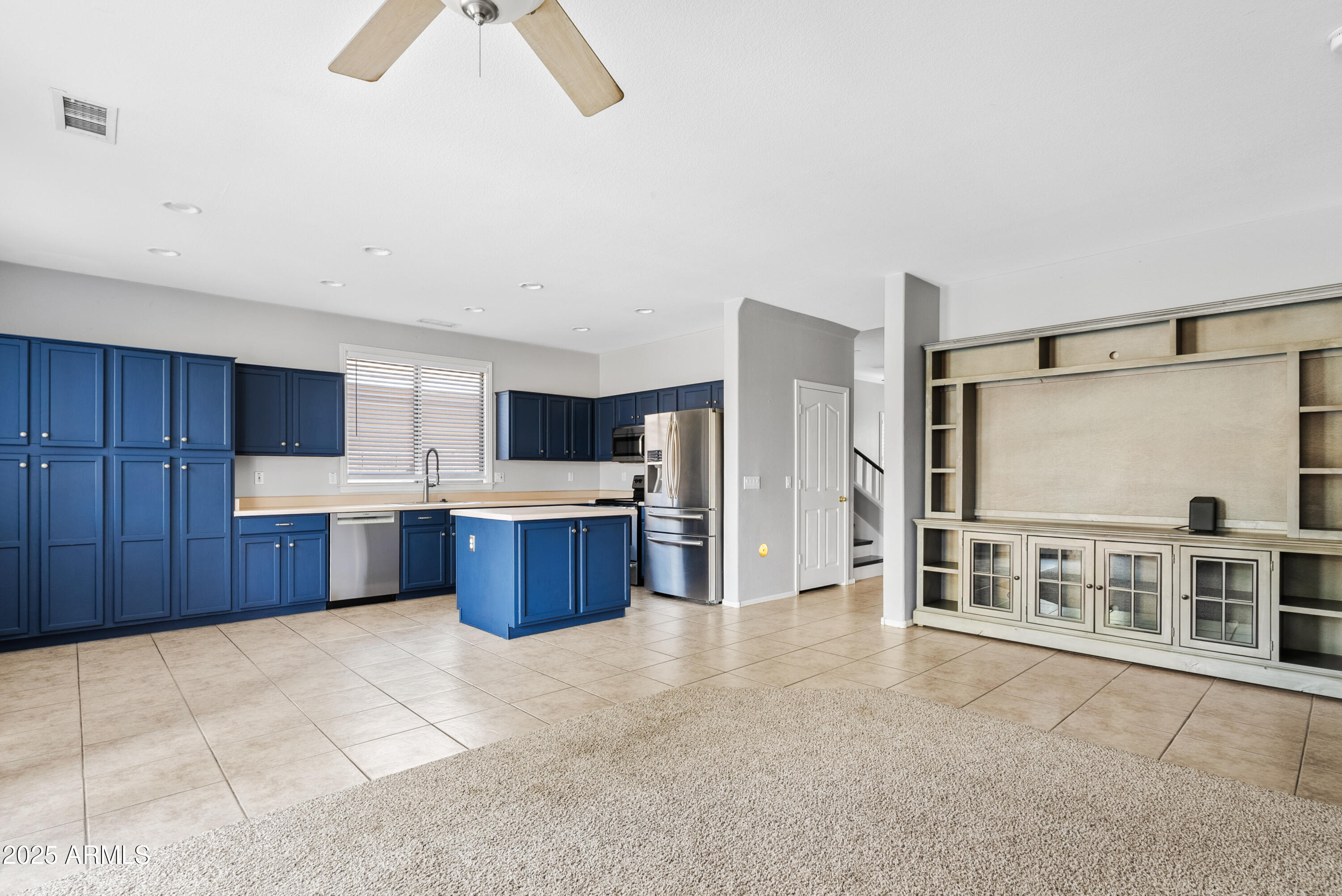 4098 East Rustler Way Gilbert, AZ 85297 - Photo 15 of 42 Kitchen/Living Room