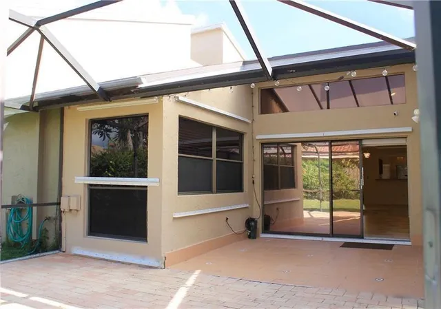 $3,000 | 6722 Canary Palm Circle, Boca Raton, FL 33433