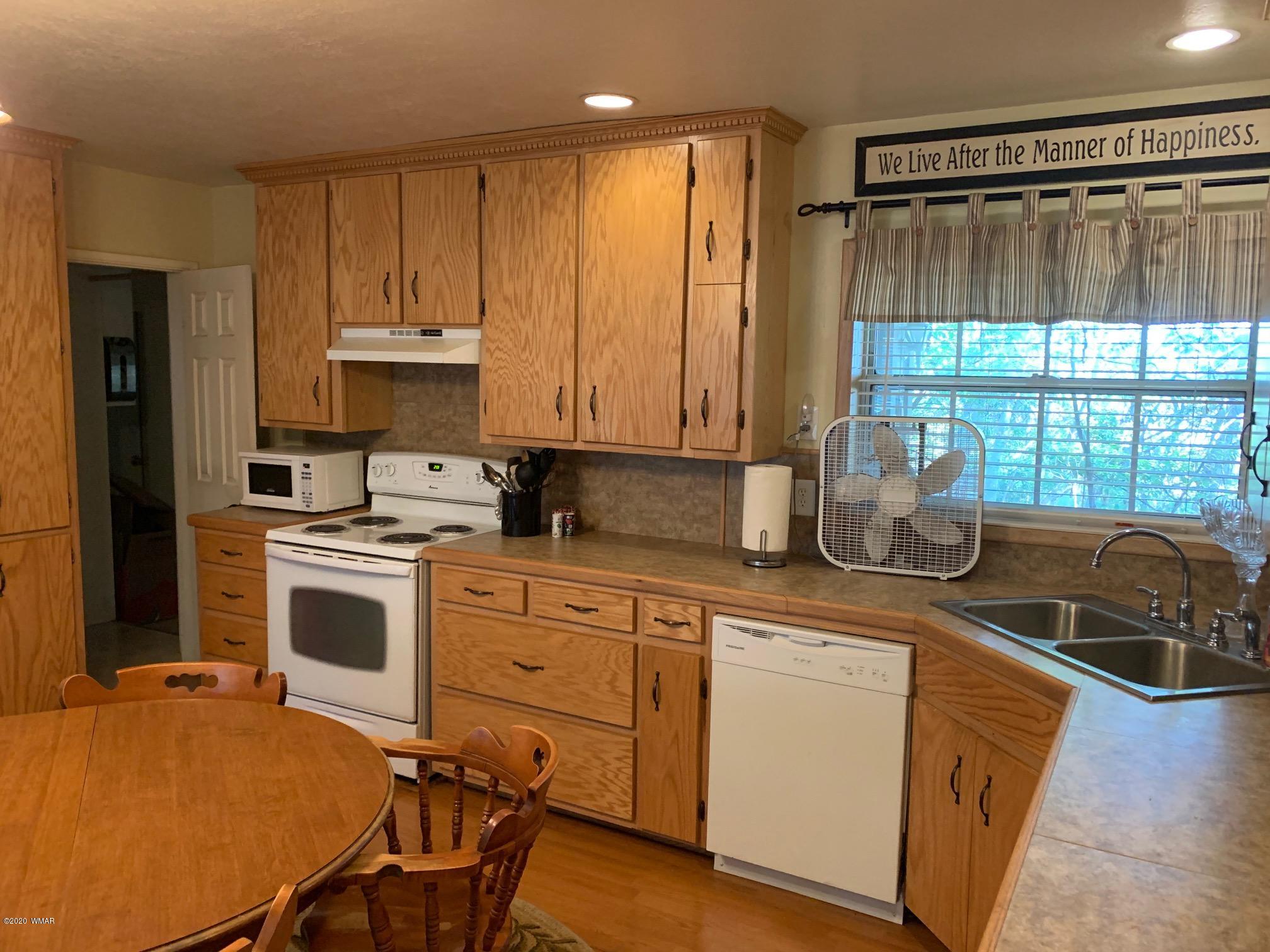581 South School Bus Road Eagar, AZ 85925 - Photo 6 of 13 Gallery Image 6