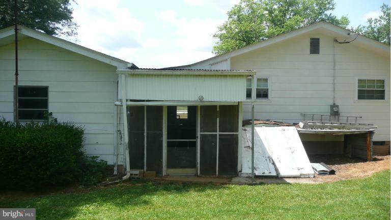 1106 Wickliffe Road Berryville, VA 22611 - Photo 15 of 26 Exterior (Rear)