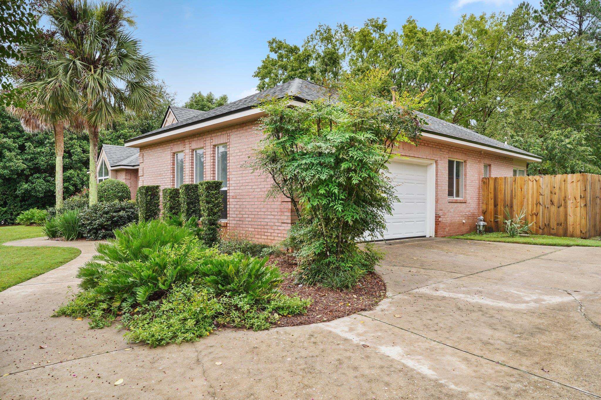 561 Rawls Road Tallahassee, FL 32312 - Photo 34 of 42 Gallery Image 34