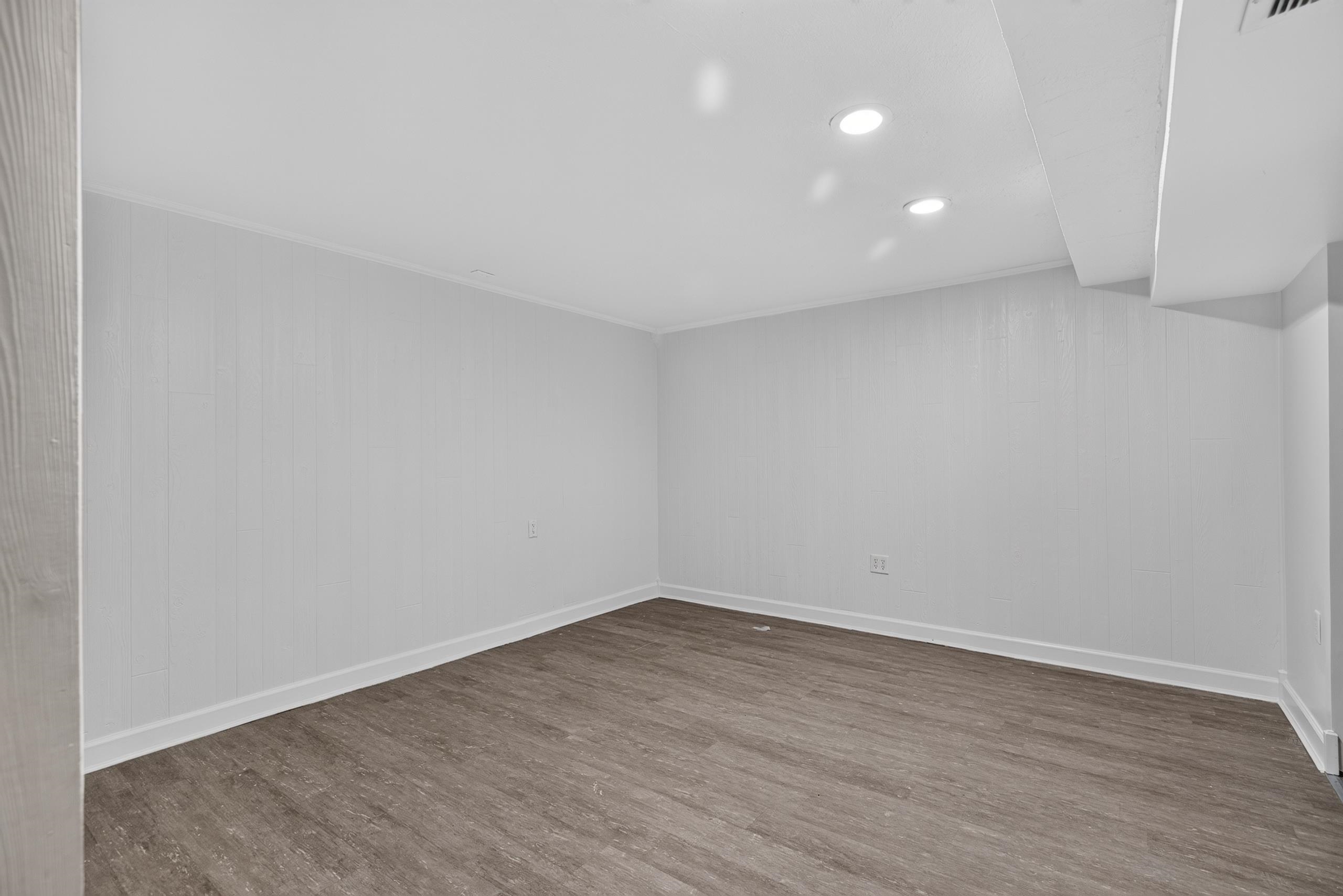 300 Adams Street Ottawa, IL 61350 - Photo 24 of 33