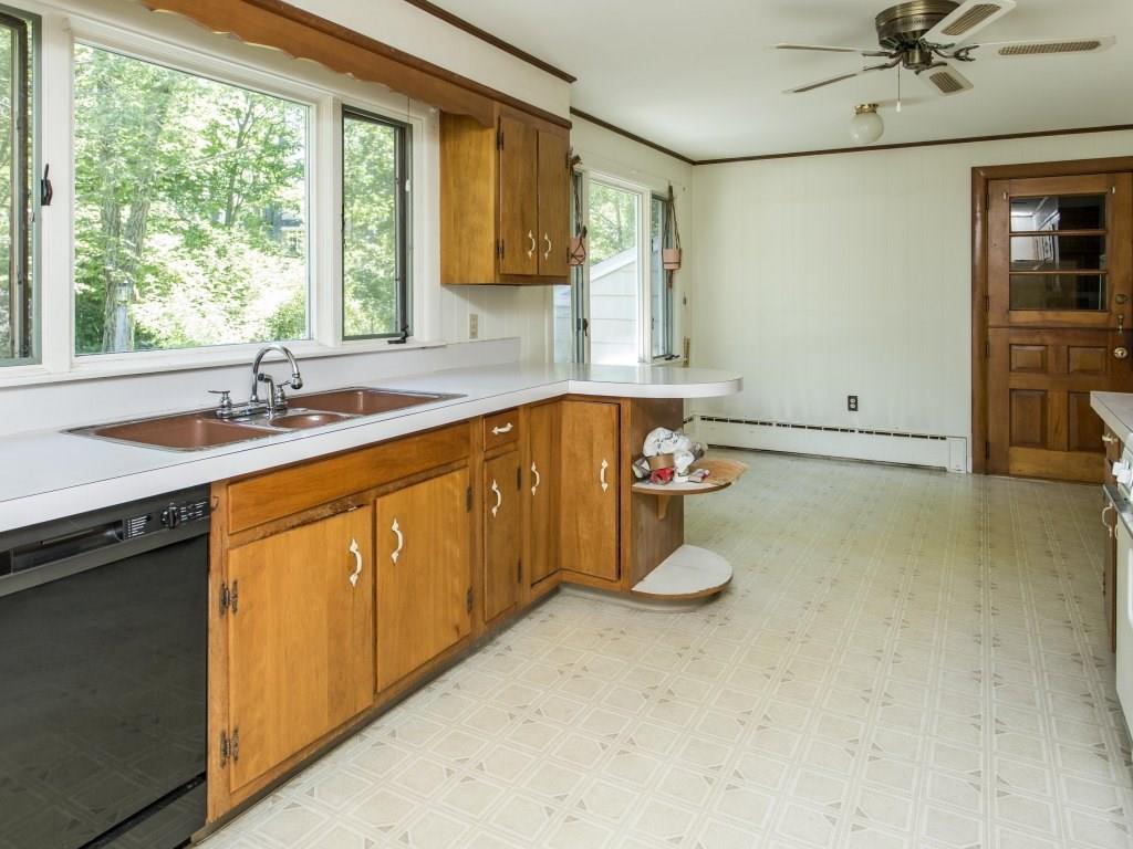 99 Johnson Road Falmouth, ME 04105 - Photo 7 of 27 Photo