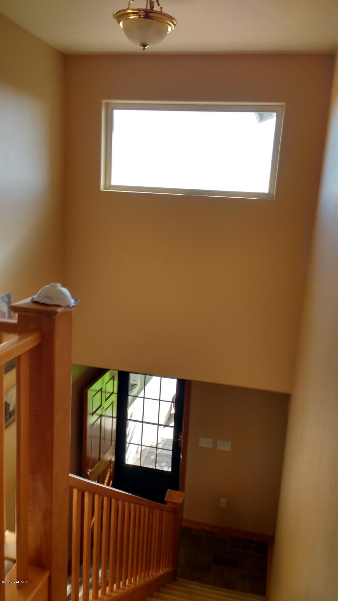 810 Red Tail Road Yakima, WA 98908 - Photo 16 of 42