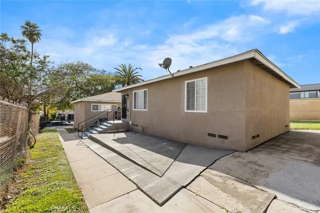 $2,900 | 5339 Oakland Street, Unit 1/4, Los Angeles, CA 90032