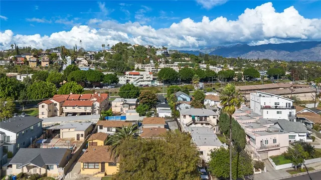 $2,900 | 5339 Oakland Street, Unit 1/4, Los Angeles, CA 90032