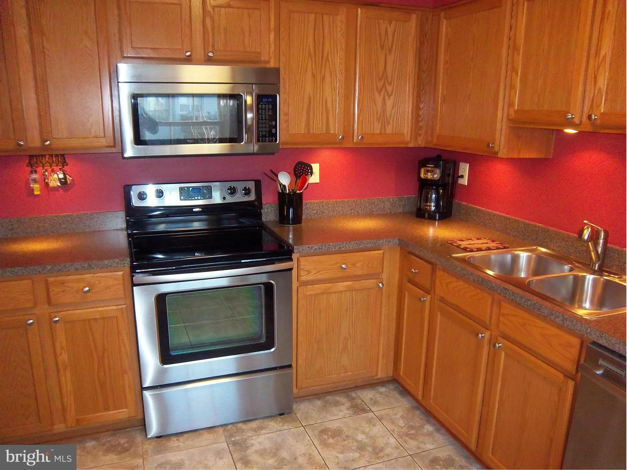 35 Hunters Gate Court Silver Spring, MD 20904 - Photo 8 of 25 Kitchen