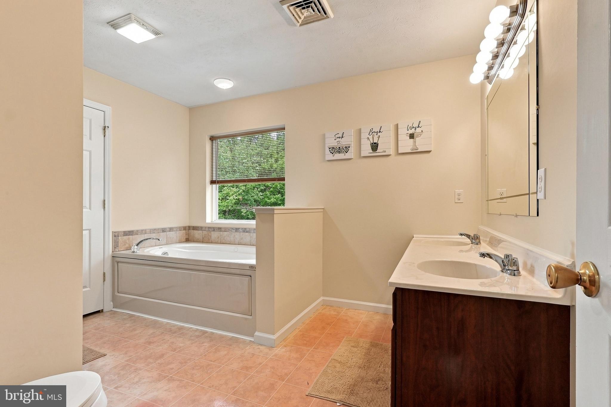 152 Granite Road Long Pond, PA 18334 - Photo 25 of 42 Gallery Image 25
