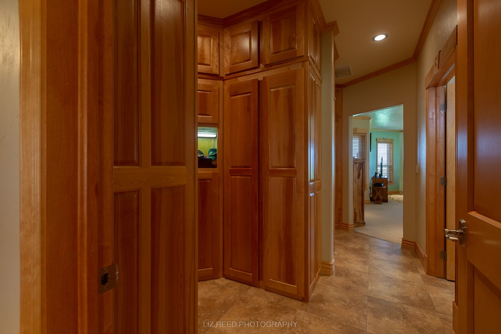 1296 O Road Loma, CO 81524 - Photo 14 of 41 a view of a elevator