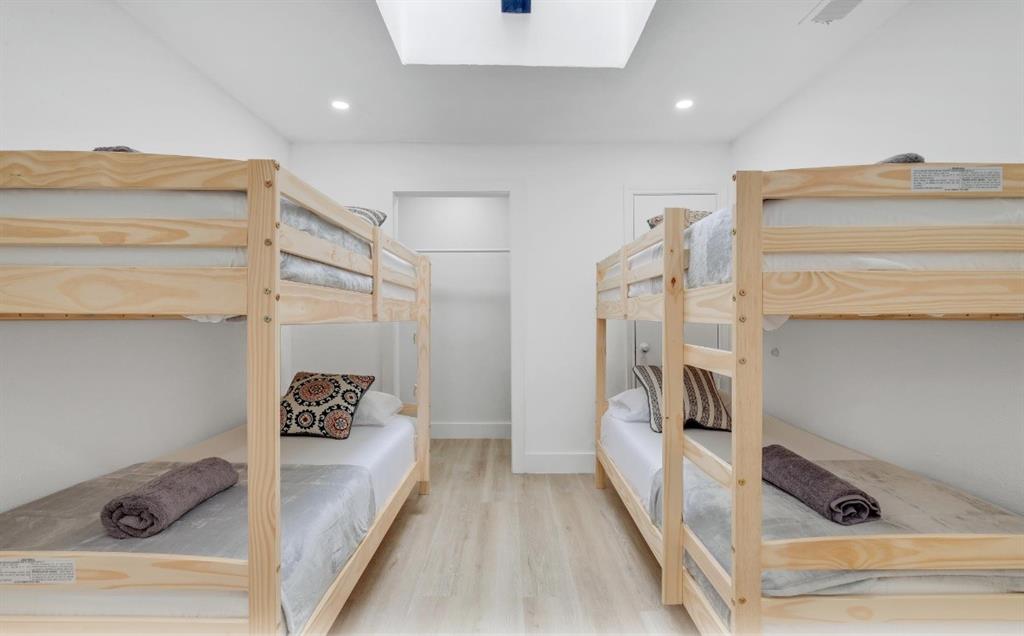 5041 Thunder Road Dallas, TX 75244 - Photo 14 of 20 a view of entryway and hall