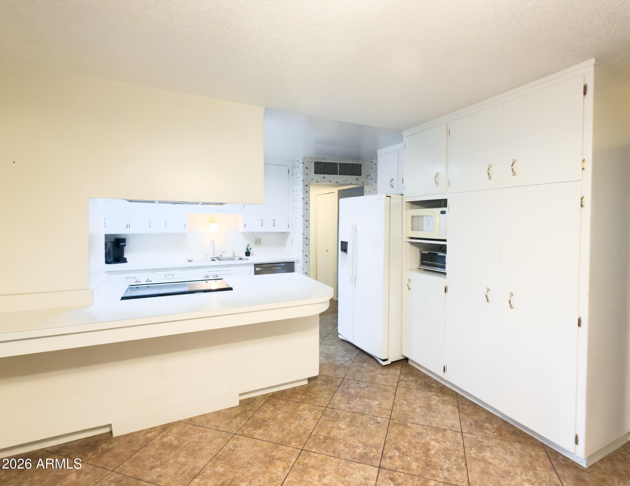 3136 West Wethersfield Road Phoenix, AZ 85029 - Photo 5 of 28 3136 W Wethersfield Rd