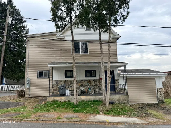 $220,000 | 54 Arch Street, Amsterdam, NY 12010