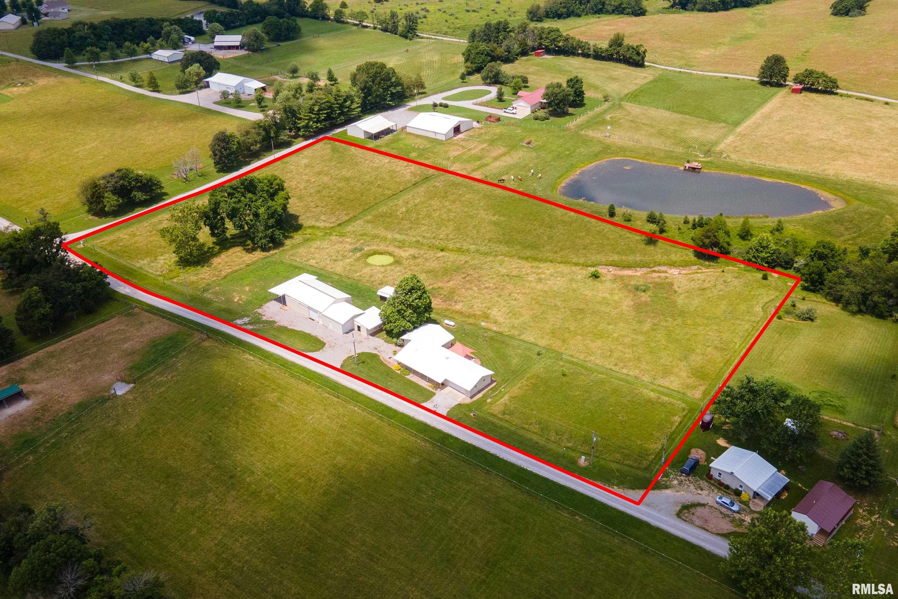 29 Bridle Lane Stonefort, IL 62987 - Photo 1 of 56