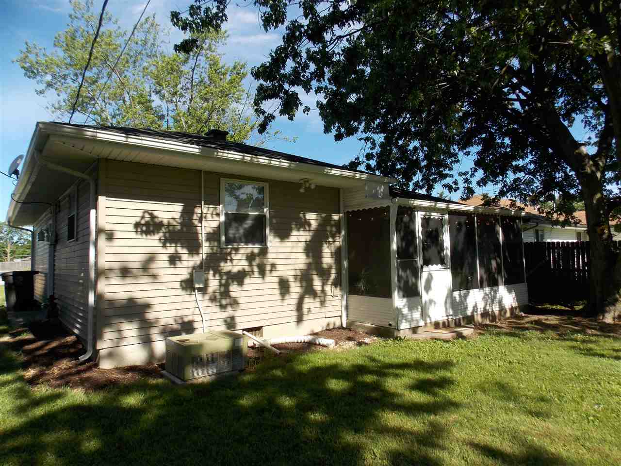 2428 Hobson Road Fort Wayne, IN 46805 - Photo 11 of 33