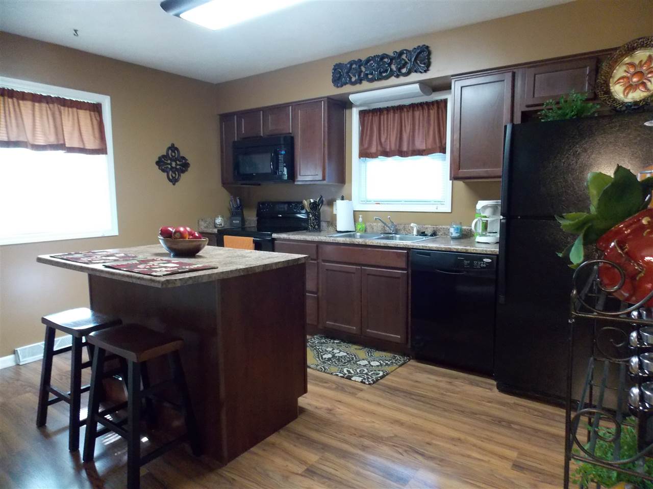2428 Hobson Road Fort Wayne, IN 46805 - Photo 18 of 33