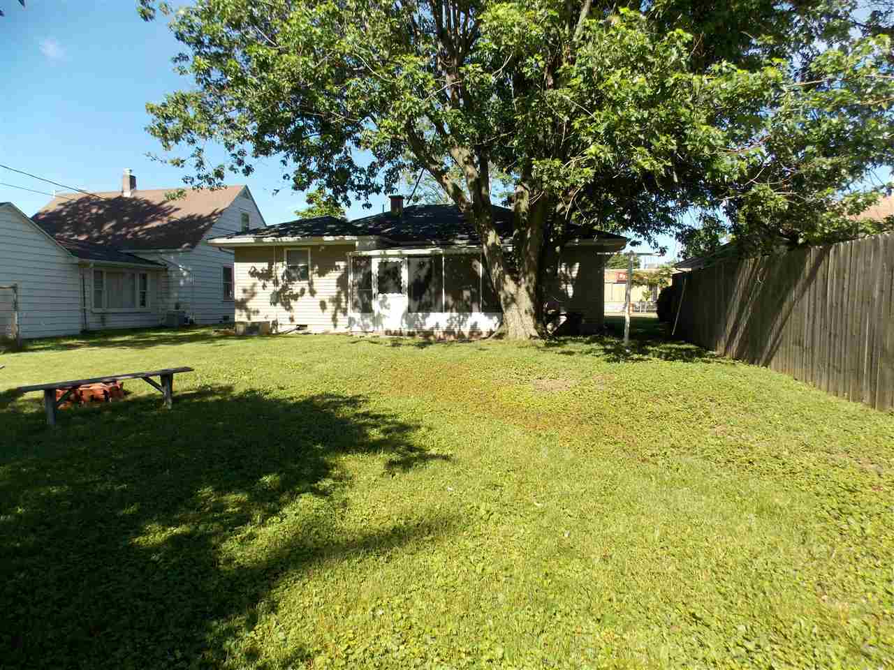 2428 Hobson Road Fort Wayne, IN 46805 - Photo 8 of 33