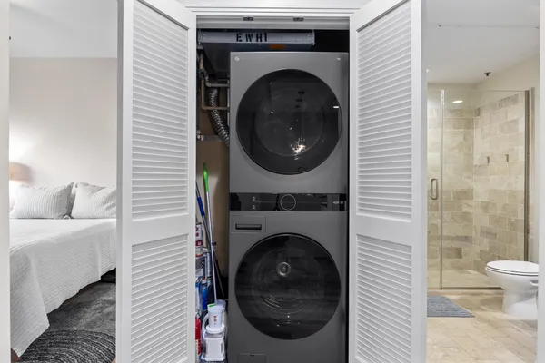 $689,000 | 1600 Barton Springs Road, Unit 4205, Austin, TX 78704