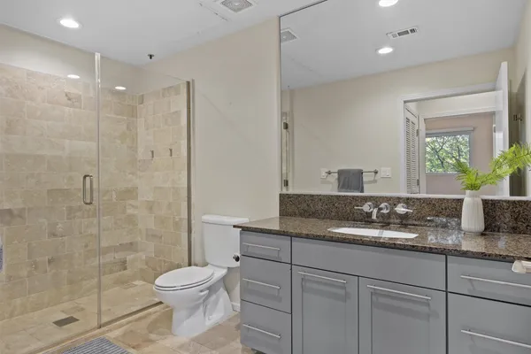 $689,000 | 1600 Barton Springs Road, Unit 4205, Austin, TX 78704