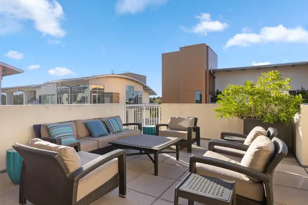 $689,000 | 1600 Barton Springs Road, Unit 4205, Austin, TX 78704