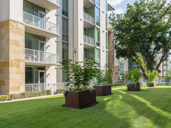 $689,000 | 1600 Barton Springs Road, Unit 4205, Austin, TX 78704