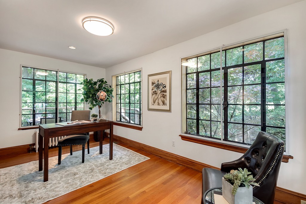 46 Arden Road Watertown, MA 02472 - Photo 4 of 28 Gallery Image 4