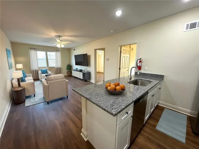 $930 | Undisclosed Address, New Orleans, LA 70126