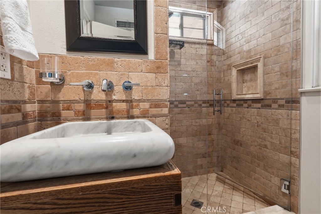 641 Ridgefield Drive Claremont, CA 91711 - Photo 14 of 40