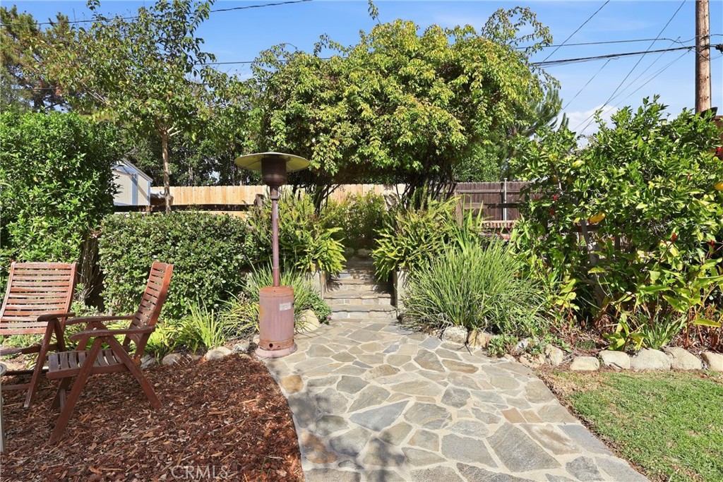 641 Ridgefield Drive Claremont, CA 91711 - Photo 22 of 40