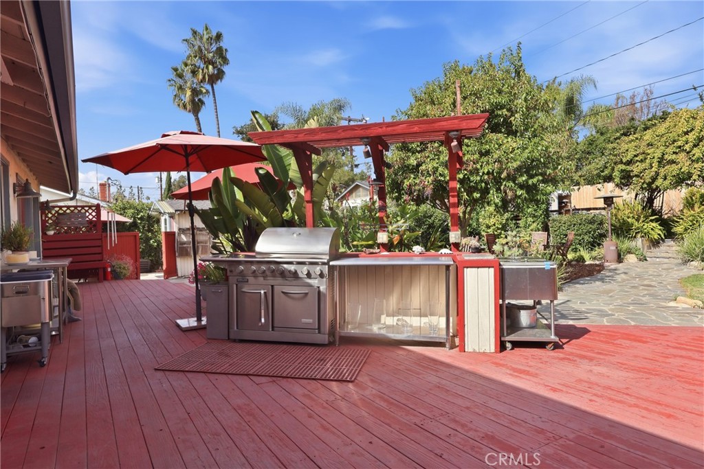 641 Ridgefield Drive Claremont, CA 91711 - Photo 4 of 39