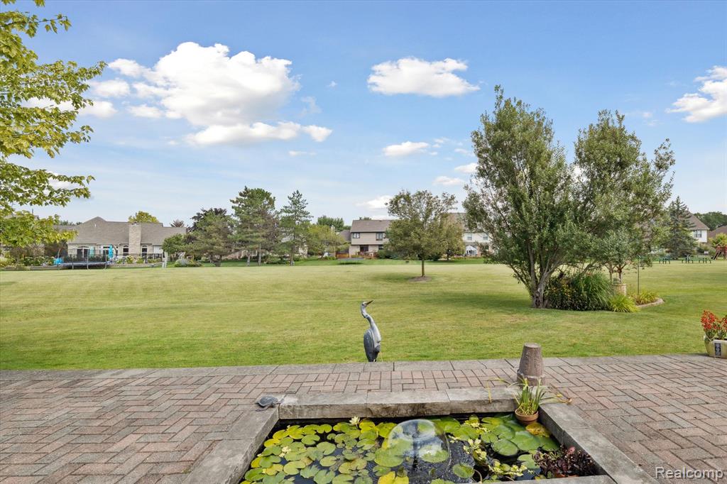 45242 Thornhill Road Canton, MI 48188 - Photo 54 of 71