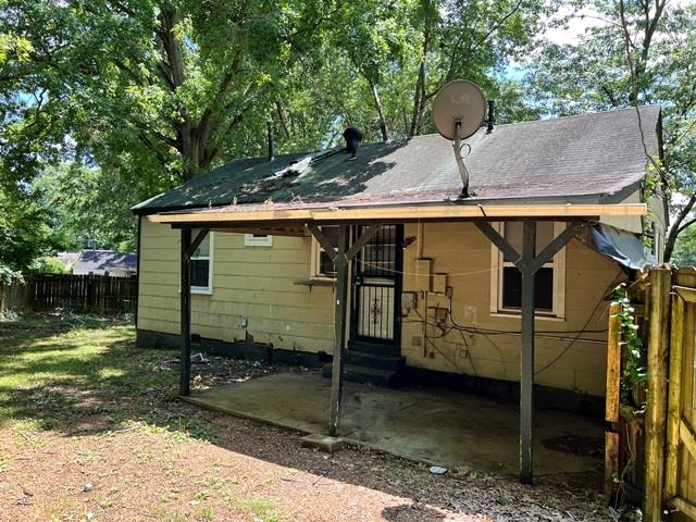 1704 Weiner Road Memphis, TN 38108 - Photo 3 of 10 Gallery Image 3