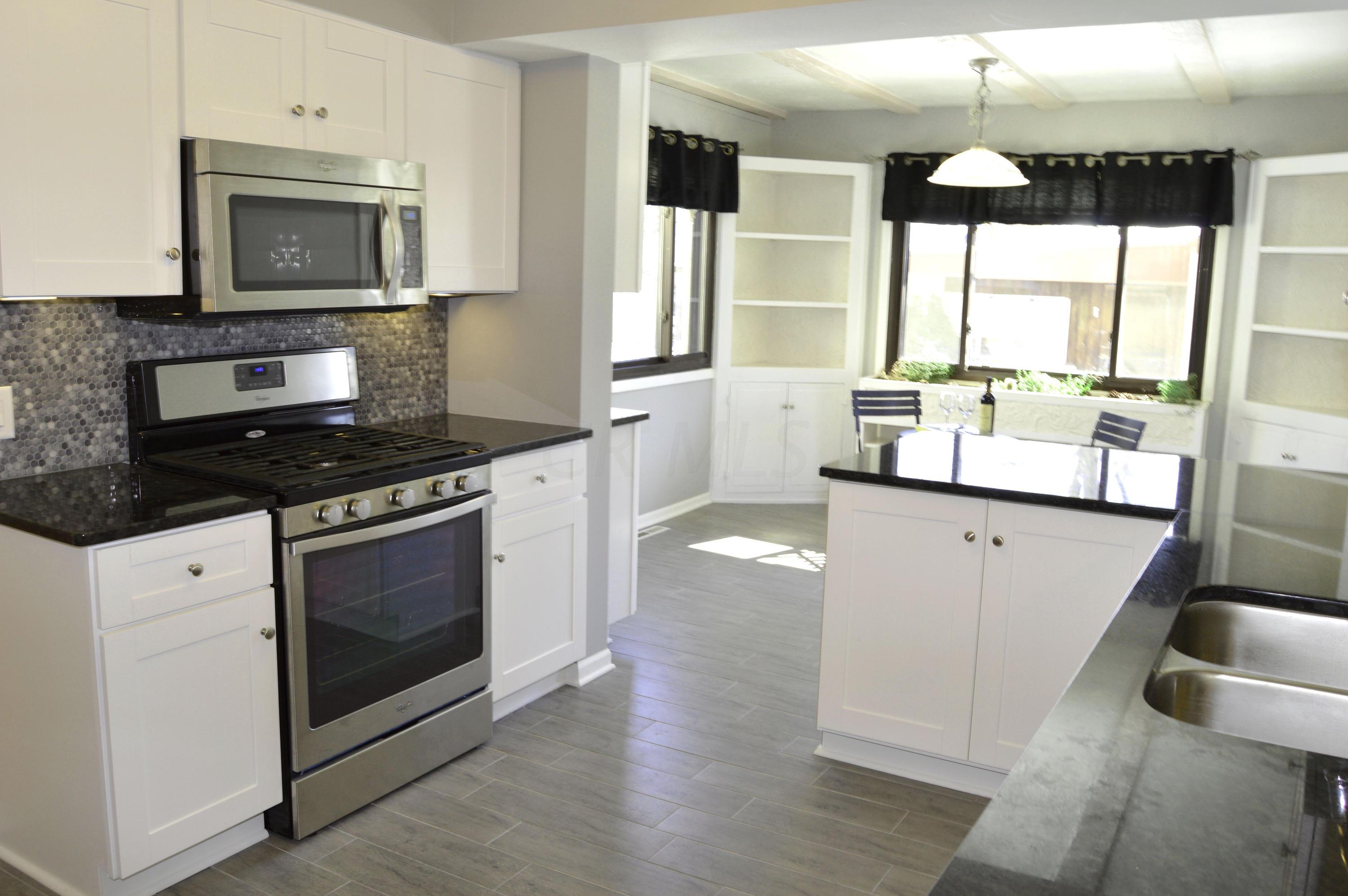 2201 Farleigh Road Columbus, OH 43221 - Photo 3 of 40