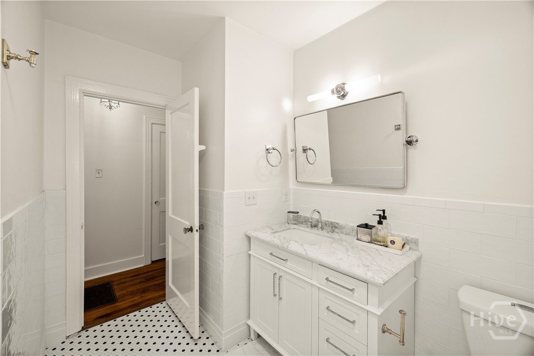 1318 East 51st Street Savannah, GA 31404 - Photo 16 of 33