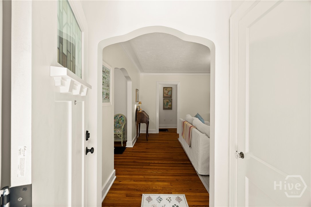 1318 East 51st Street Savannah, GA 31404 - Photo 4 of 33