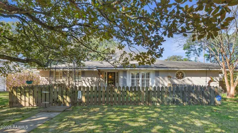 $425,000 | 216 Louise Drive, Lafayette, LA 70506