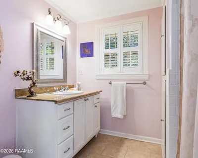 $425,000 | 216 Louise Drive, Lafayette, LA 70506