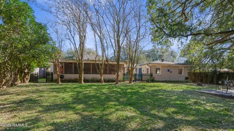$425,000 | 216 Louise Drive, Lafayette, LA 70506