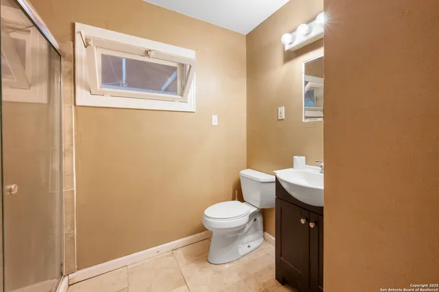 $210,000 | 211 South Hackberry Street, Marion, TX 78124