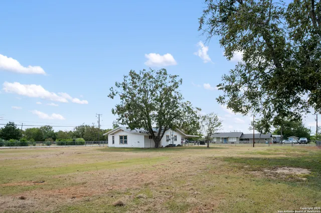 $210,000 | 211 South Hackberry Street, Marion, TX 78124