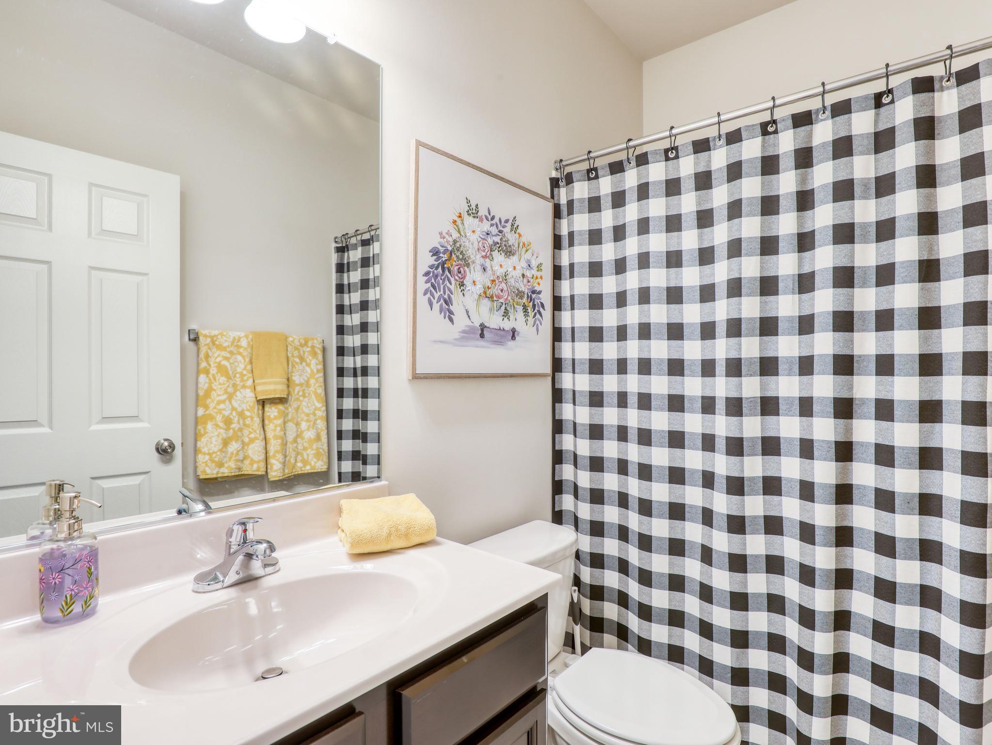 108 Jewel Stephenson, VA 22656 - Photo 24 of 39 Hall Bath