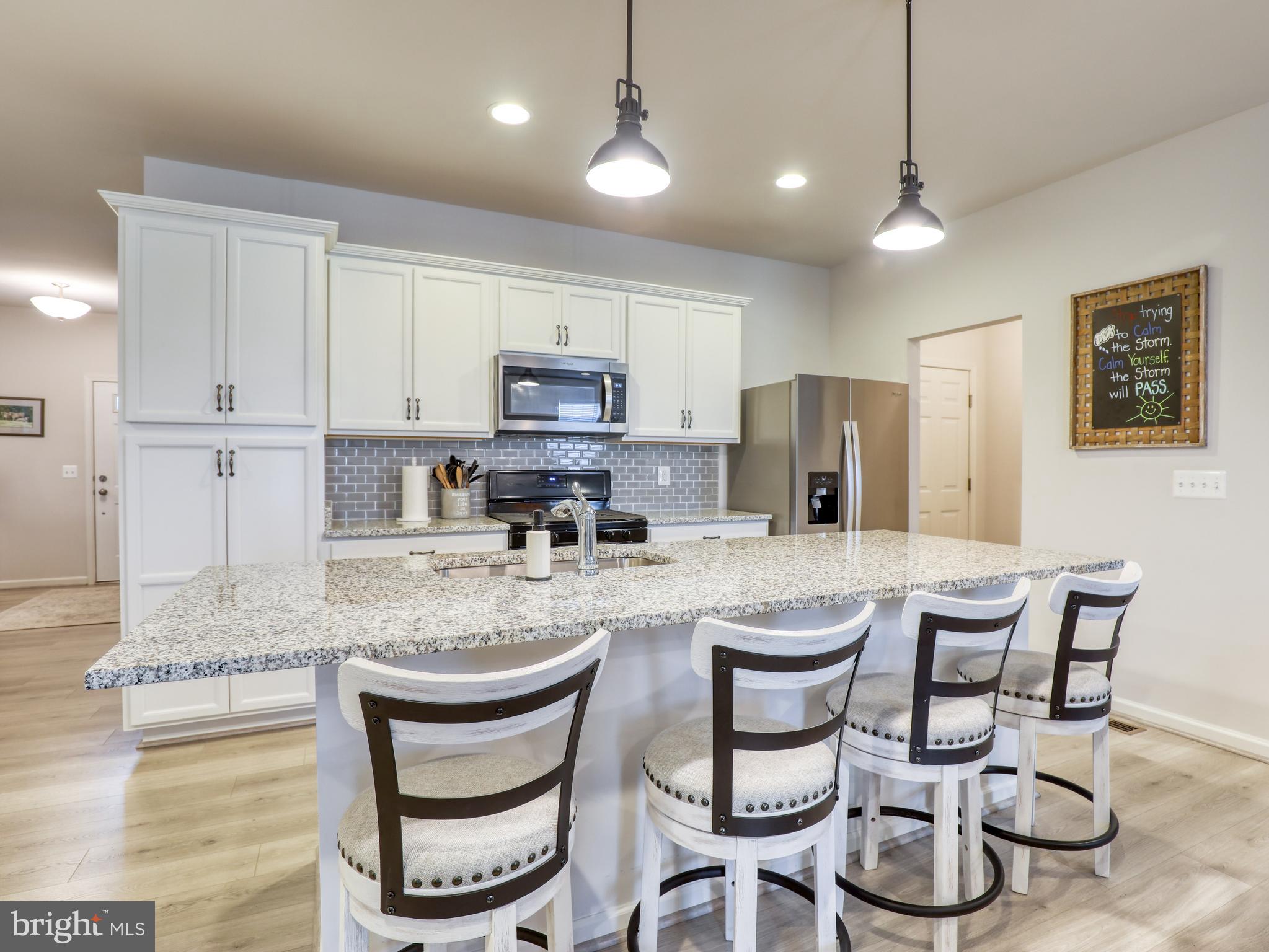 108 Jewel Stephenson, VA 22656 - Photo 9 of 39 Large island w/seating