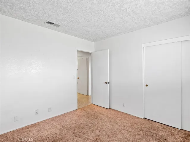 $395,000 | 15476 Pahute Street, Victorville, CA 92395