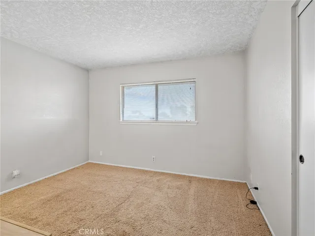 $395,000 | 15476 Pahute Street, Victorville, CA 92395