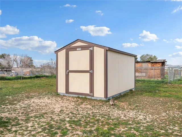 $395,000 | 15476 Pahute Street, Victorville, CA 92395