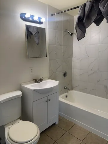 $2,100 | 14 2nd Street, Unit 3, Lowell, MA 01850